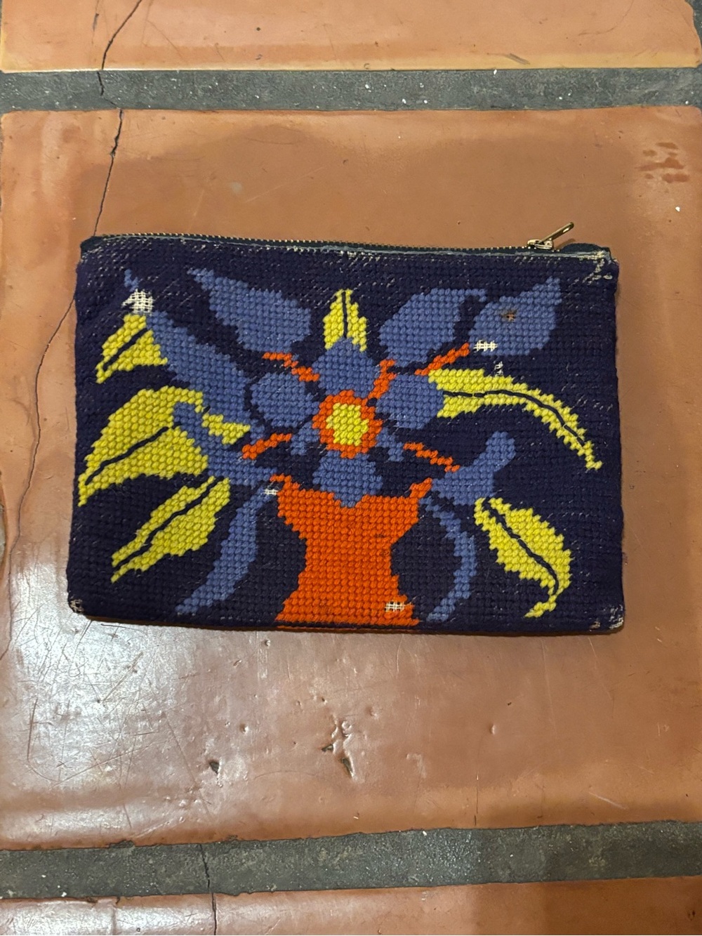 Vintage Hand-Embroidered Floral Needlepoint Coin Purse/Pouch - Picture 8 of 8